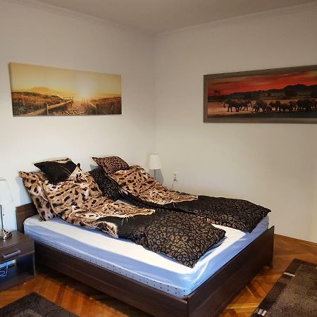 Lia Apartman Kiskunhalas Εξωτερικό φωτογραφία